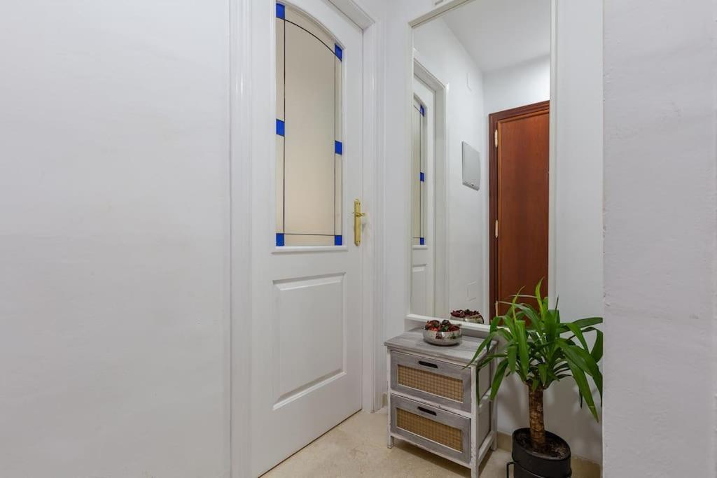Apartamento Suite Centrico Малага Экстерьер фото